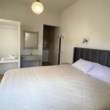 Konstantinos Apartments トロン エクステリア 写真