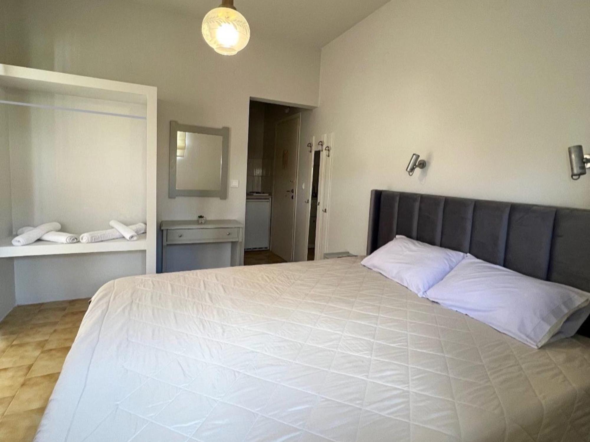 Konstantinos Apartments トロン エクステリア 写真