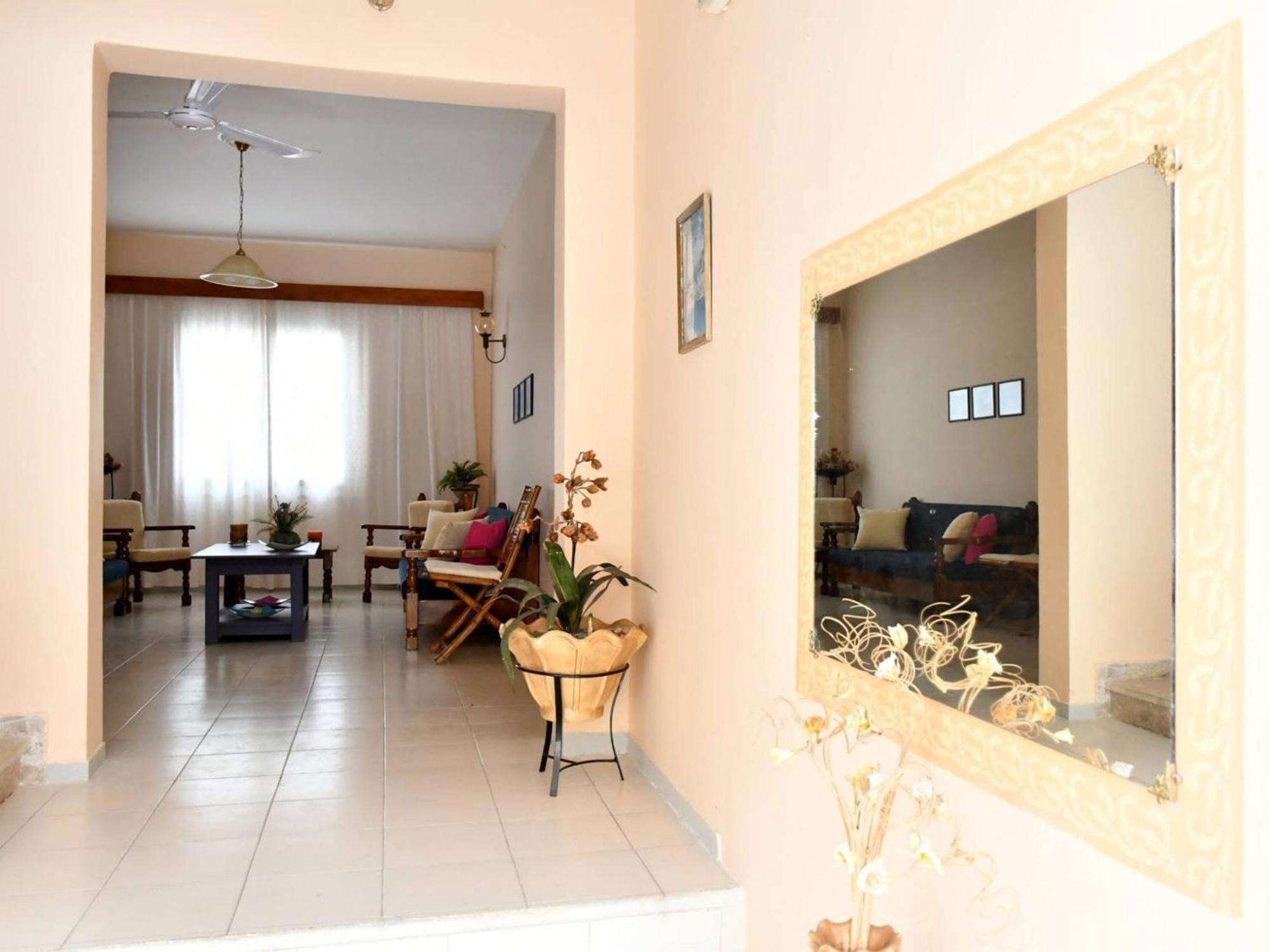 Konstantinos Apartments トロン エクステリア 写真